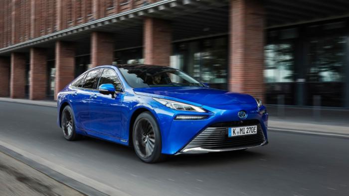 Toyota: 50% φθηνότερο το νέο σύστημα κυψέλων καυσίμου υδρογόνου  